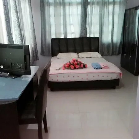 Penginapan Mycj - Roomstay Kuala Terengganu Exterior photo